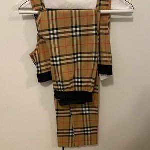 Burberry 2 piece outfit - Leggings and Bra